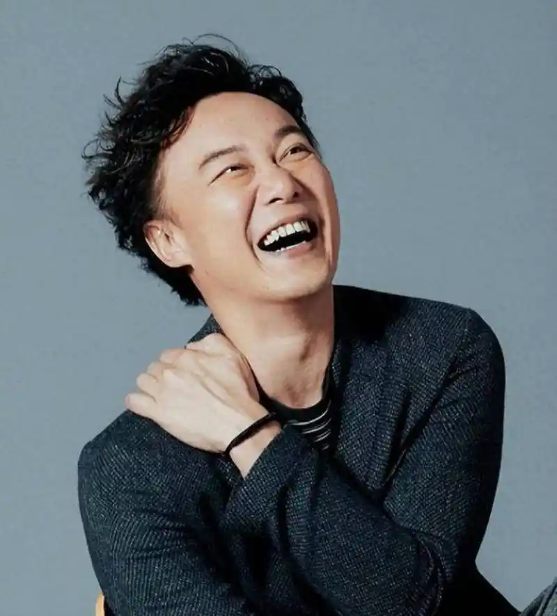 陈奕迅为澳门演唱会延期道歉:身体不舒服,暂时没办法跟大家见面  近日