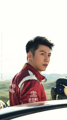 黄景瑜丨《飞驰人生》林臻东丨壁纸×9丨手机