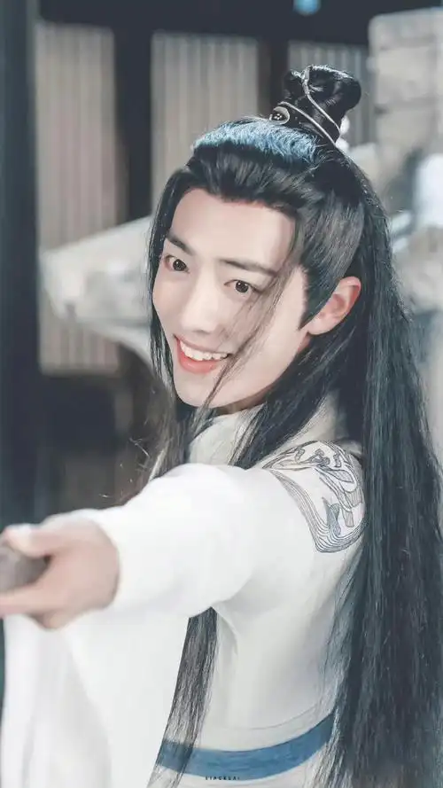 陈情令超话#肖战##肖战魏无羡#那个等风的听风少年他治愈的笑容深深的