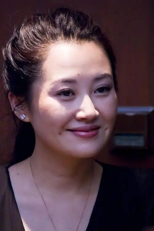 梨涡浅笑,映出花月调,八一八有梨涡的女明星_网易订阅