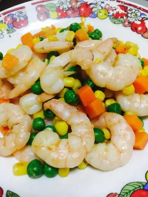 麻婆豆腐花花儿做的三色炒虾仁