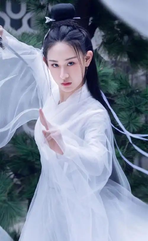 吴雨珏古装造型,女侠小米