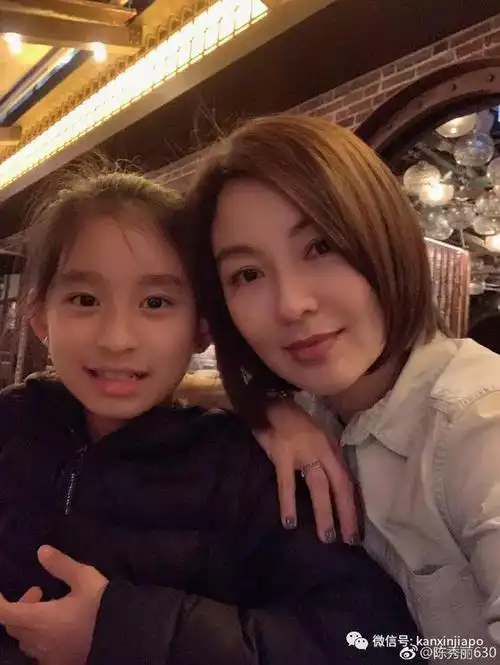 (台北公益马拉松)一个人不够,把全家都拖去,一家四口一起参加香港