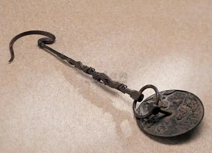 1776 民国 徐钟鸣制铁鸟笼钩