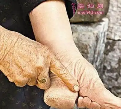 古代裹足是一种陋习 古人是从什么时候开始裹脚的