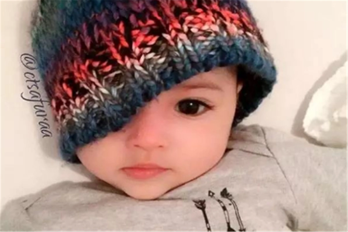 她被评为"世界最美宝宝",大眼睛好似会说话,网友:再等她20年_手机搜狐