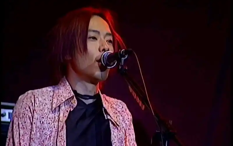 【4k画质】黄贯中介绍演唱会乐队成员 beyond 99 goodtime演唱会_哔哩