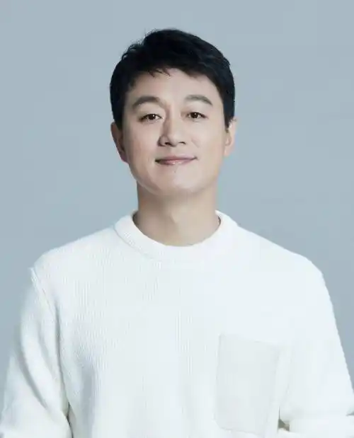 佟大为:娶老师妻子关悦8年生3胎,住2亿四合院,如今生活幸福-第22张