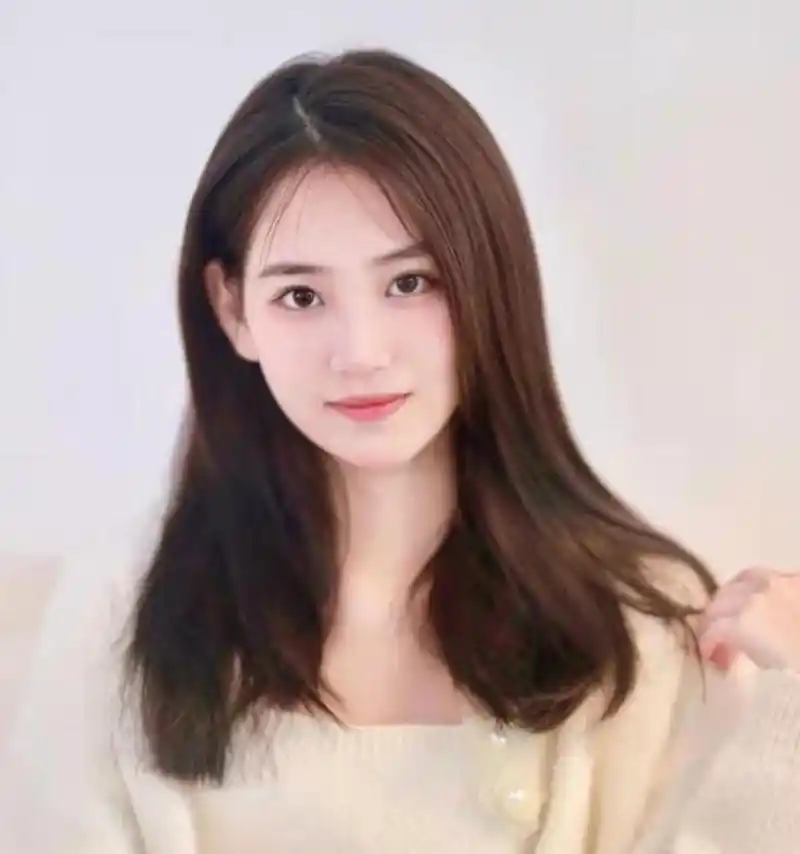 女人超过35岁,真不建议剪这三种"发型",容易拉低颜值还显老