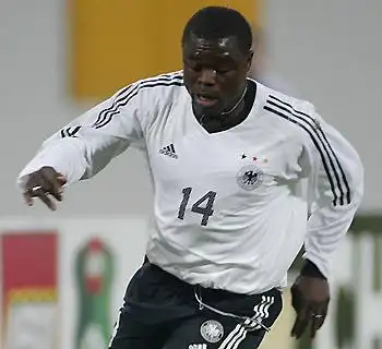 德国国家队历史上的首位黑人球员:阿萨莫阿.