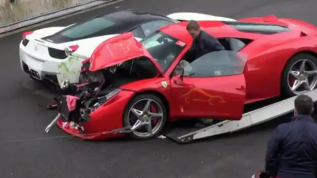 离跑车再远些!近些年法拉利飙车撞车视频