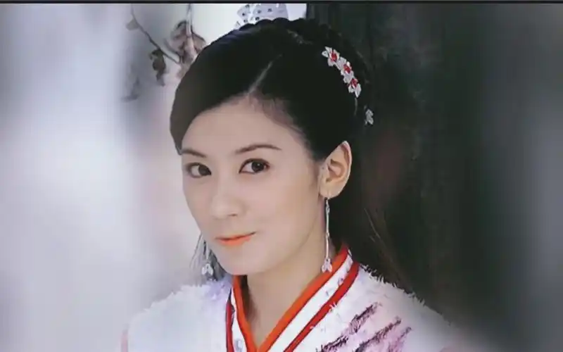 为何让贾静雯演赵敏?她的古装简直绝了!