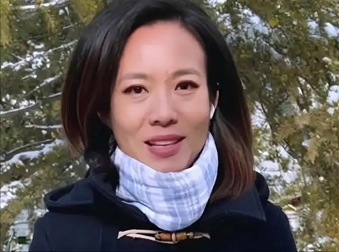 《新闻联播》美女主播宝晓峰,45岁仍未婚单身,情系家乡内蒙古