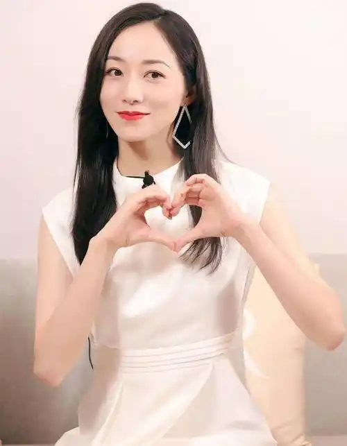 有种美叫韩雪穿白裙,好气质无人能及,不愧是圈内"最干净女星"_形象_一