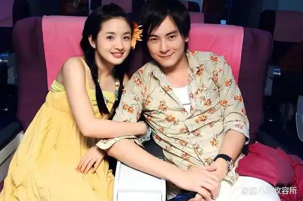 林依晨郑元畅活动合体亮相青春回忆杀来袭粉丝直呼爷青回