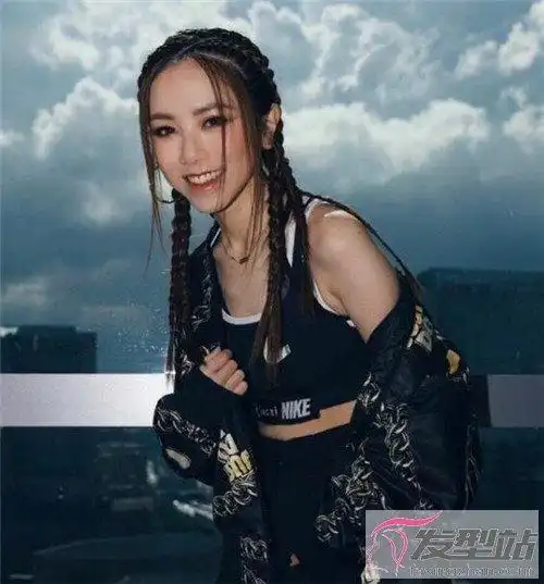 女生脏辫怎么编好看 明星脏辫浪漫吸睛_发型站_最新流行发型设计发型