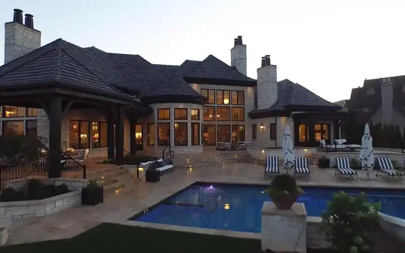 现代庄园式别墅