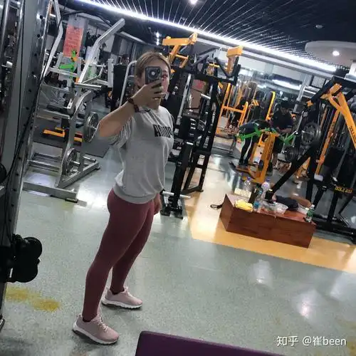 女孩子155cm95斤是否过重