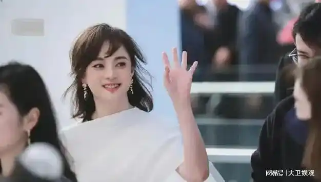 孙俪新造型获赞一头长发尽显温柔这次造型师找对了