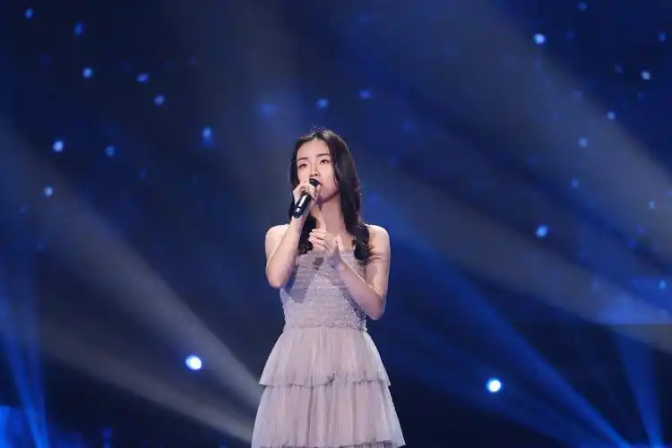 歌手郭沁清澈演绎影视金曲演唱 饱含深情直击人心|照耀星河|郭沁|深情