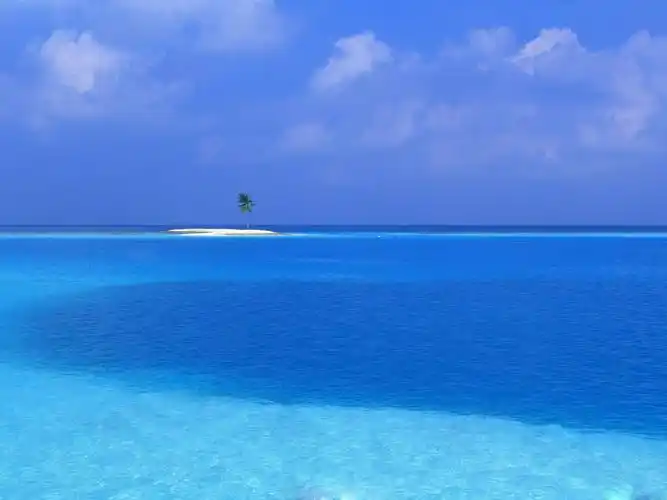 壁纸海边沙滩蓝色