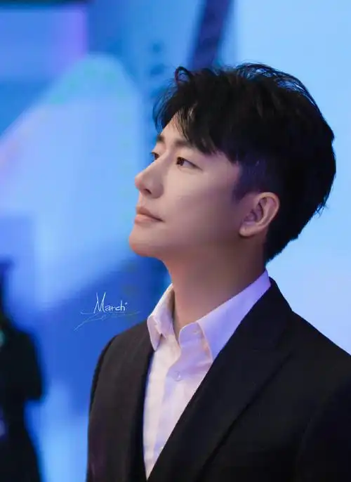 黄轩侧颜##黄轩完美关系