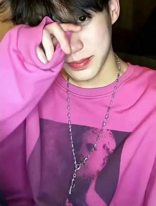 l無社交从想喝旺仔转采于2021-10-15 14:39:24余庆伟@姜姜a_壁纸l無