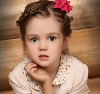 最新女宝宝长发编发图片 可爱漂亮女宝宝编发轻松扎出来_儿童发型