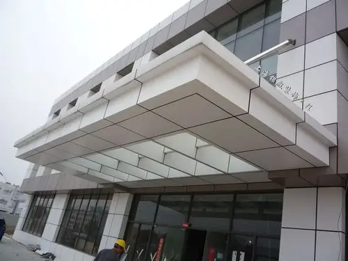 苏州:铝板钢结构雨棚 铝塑板,铝单板门头雨棚 铝板加工安装外墙