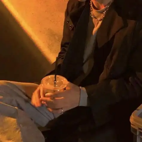 唯美男生头像半身控 男生头像图片大全 -【爱个性】