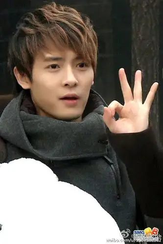 回应: 付辛博舔颜楼|致力于记录付辛博早年至今十几年如一日的美貌.