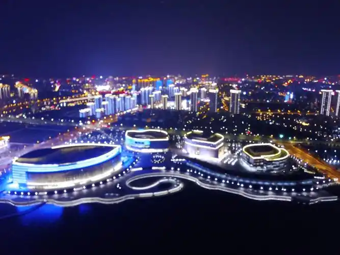 无锡市宜兴市东氿大道附近