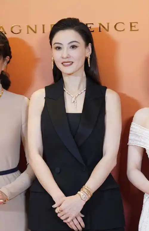 【网络热议】网友点赞张柏芝,称年龄不是衡量美丽的唯一标准.