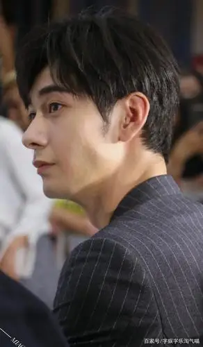 95后男明星绝美侧颜,你有被谁帅到?