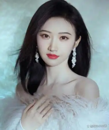 不用担忧资源,却"捧不红"的几位女明星,哪里差了点"火侯"?