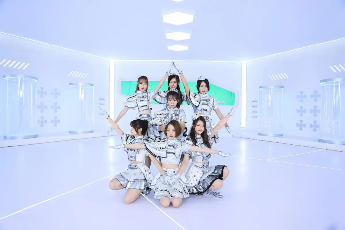 sing女团《神谕法则》mv上线 全新概念性感来袭科技感十足