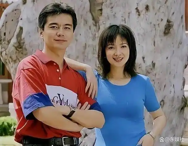 刘威是她的第一任丈夫,他性情温和体贴.