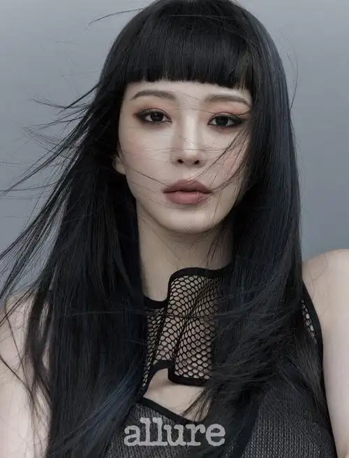 韩国女艺人韩艺瑟最新杂志写真曝光