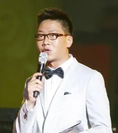 曾是前央视主持人林海,抛弃大7岁的原配,如今二婚过的人人羡慕