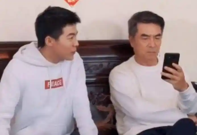 原创廖京生分手对儿子心中有愧再婚妻子患脑瘤后不离不弃