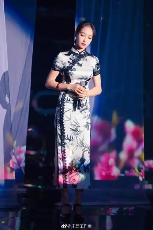 30岁宋茜穿旗袍照片曝光,网友:满足腹有诗书气自华的所有定义