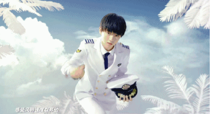 tfboys02王俊凯gif军装gif蓝天gif