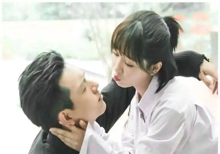 童颜夫妇售后真甜,张一山直接被杨紫要红包._合作_电视剧_演技