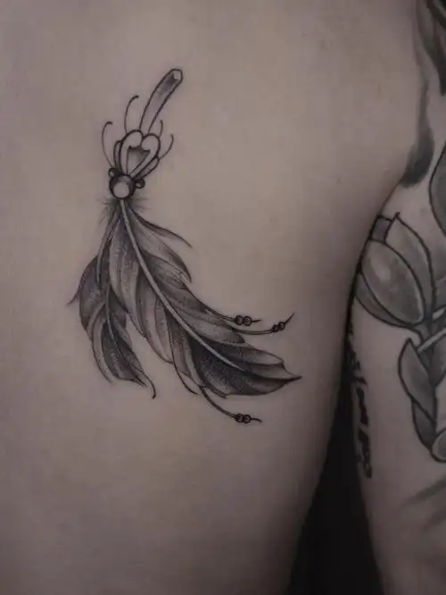 羽毛02翅膀白斑纹身遮盖