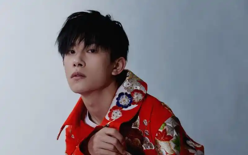 1易烊千玺十八岁成年礼写真,高清图片,壁纸-桌面城市