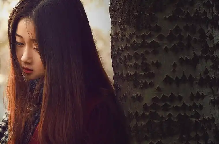 【图片5】少女的忧伤--蜂鸟论坛照片套图