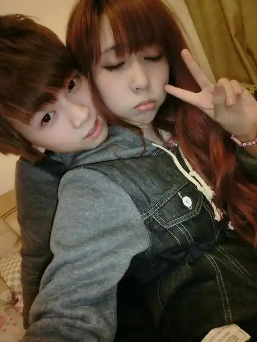 秀恩爱的非主流2013个性空间情侣图片