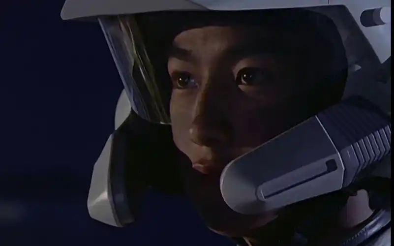 原来野瑞才是迪迦!