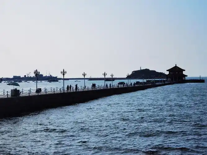 青岛栈桥风光