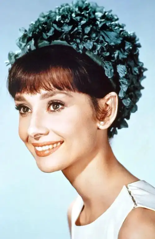 奥黛丽61赫本彩色照片合集 - 知乎